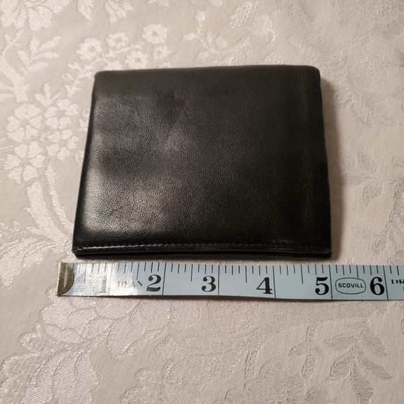 Croft& Barrow Black Leather Wallet - Picture 7 of 7